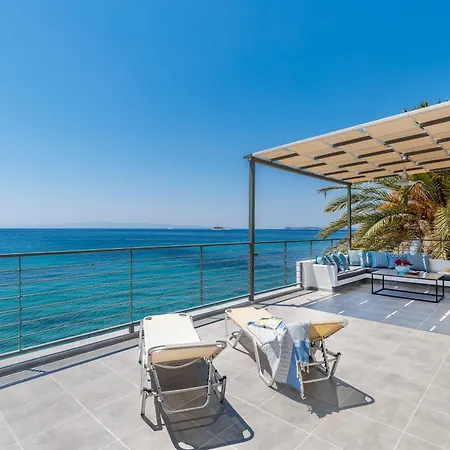 By The Sea * ネオ・キリマ